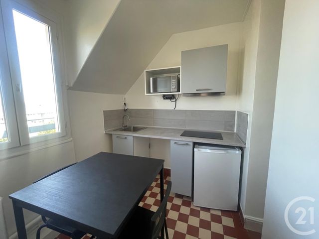 Appartement F1 à louer - 1 pièce - 24.01 m2 - AUBERVILLIERS - 93 - ILE-DE-FRANCE - Century 21 Immo Conseil