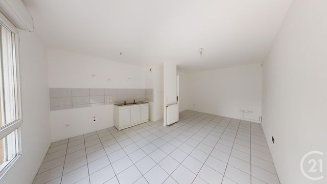 Appartement F2 à vendre - 2 pièces - 42.0 m2 - AUBERVILLIERS - 93 - ILE-DE-FRANCE - Century 21 Immo Conseil