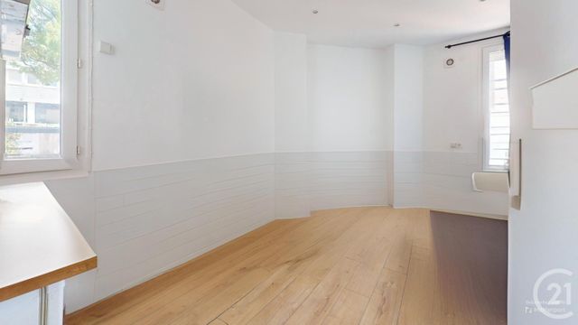 Afficher la photo en grand Appartement à vendre - 2 pièces - 30.02 m2 - AUBERVILLIERS - 93 - ILE-DE-FRANCE - Century 21 Immo Conseil