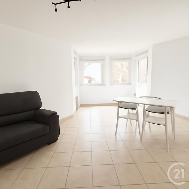 Afficher la photo en grand Appartement F3 à louer - 3 pièces - 58.0 m2 - AUBERVILLIERS - 93 - ILE-DE-FRANCE - Century 21 Immo Conseil